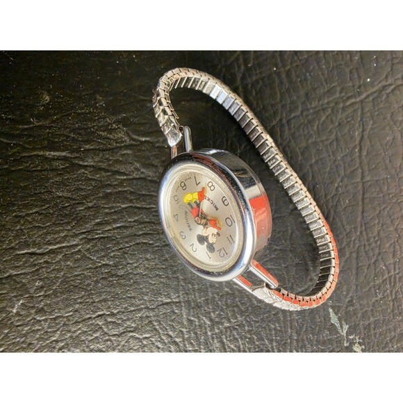 Vintage Mickey Mouse WALT DISNEY PROD. Watch Bracelet Band. Bradley Manual SWISS